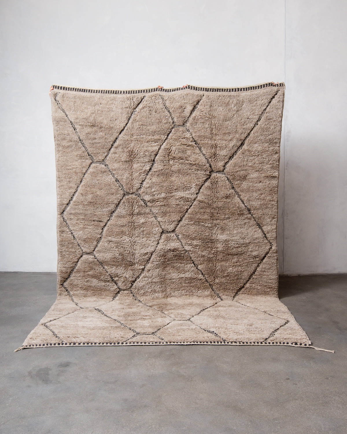 Modern, designer, handcrafted 100% sheep’s wool Berber rug from Morocco. Beni M’rirt carpet with beautiful colours and patterns and fluffy wool texture.